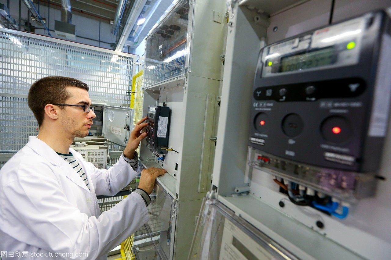 研究員。電器柜性能計數(shù)器。低壓微網絡。用于智能電網和智能電表的測試和證書服務。電力電子設備認證。技術服務行業(yè)。tecnaliaresearch&innovationbizkaiabasquecountry,西班牙。