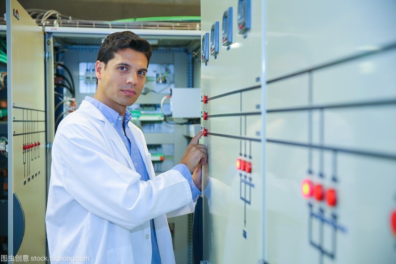 研究員。低壓微網(wǎng)絡(luò)。用于智能電網(wǎng)和智能電表的測(cè)試和證書(shū)服務(wù)。電力電子設(shè)備認(rèn)證。技術(shù)服務(wù)行業(yè)。tecnaliaresearch&innovationbizkaiabasquecountry,西班牙。